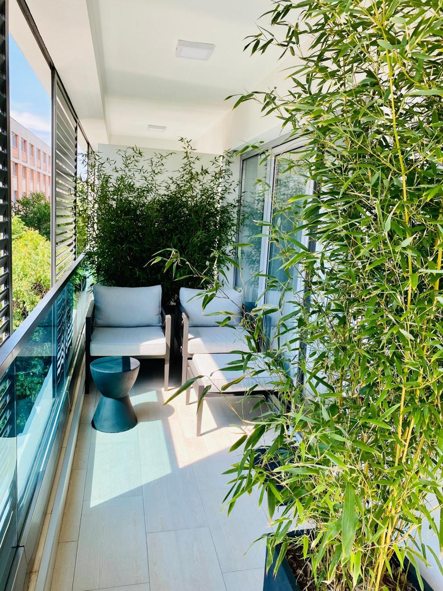 Urbanstay Suites - Prime Location Designer Suite Бухарест Экстерьер фото