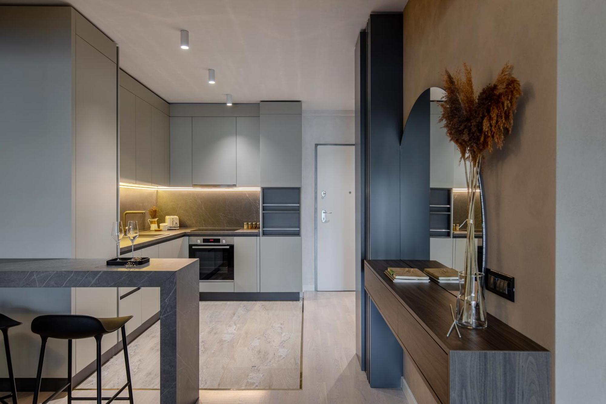 Urbanstay Suites - Prime Location Designer Suite Бухарест Экстерьер фото