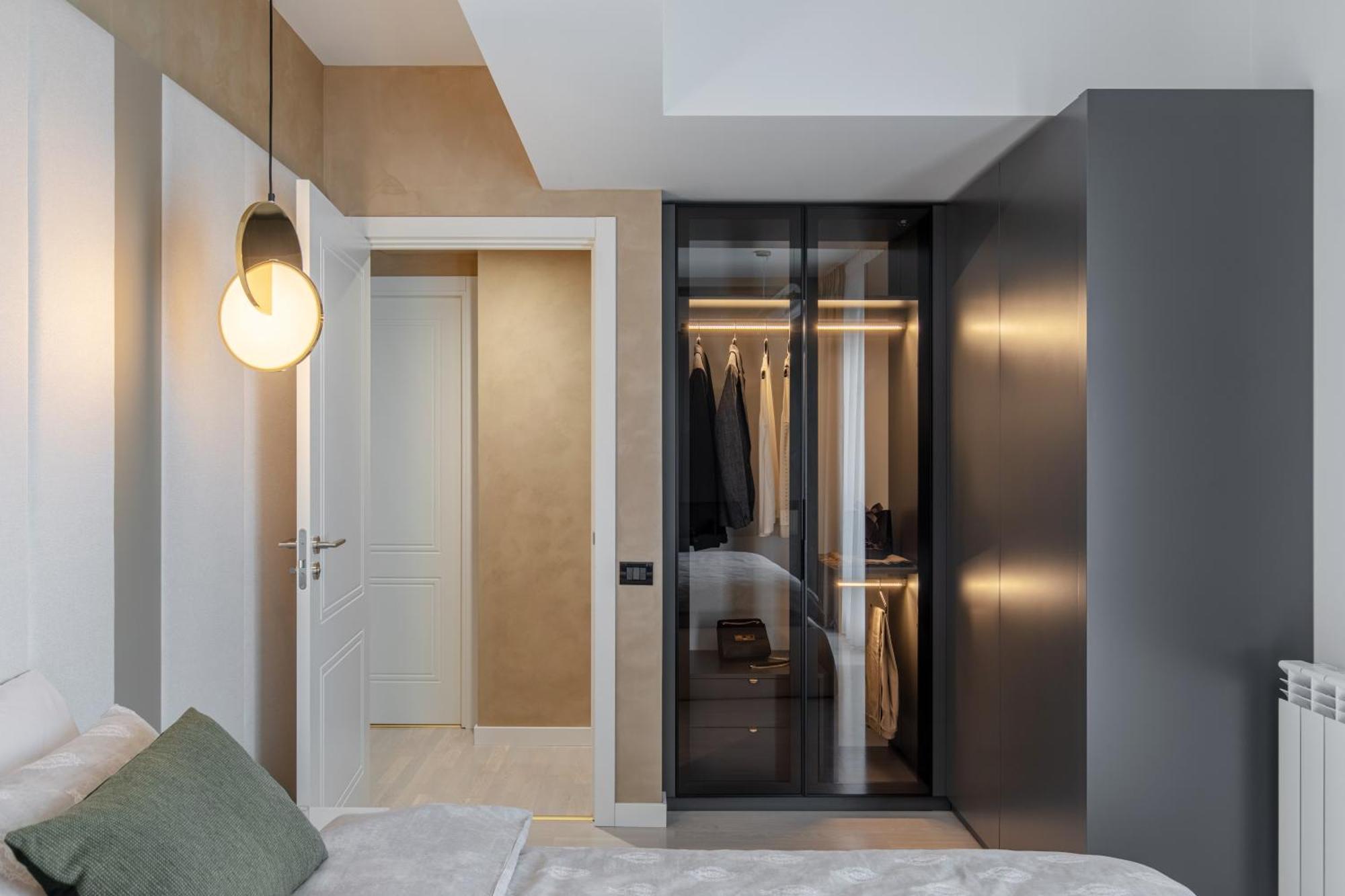 Urbanstay Suites - Prime Location Designer Suite Бухарест Экстерьер фото